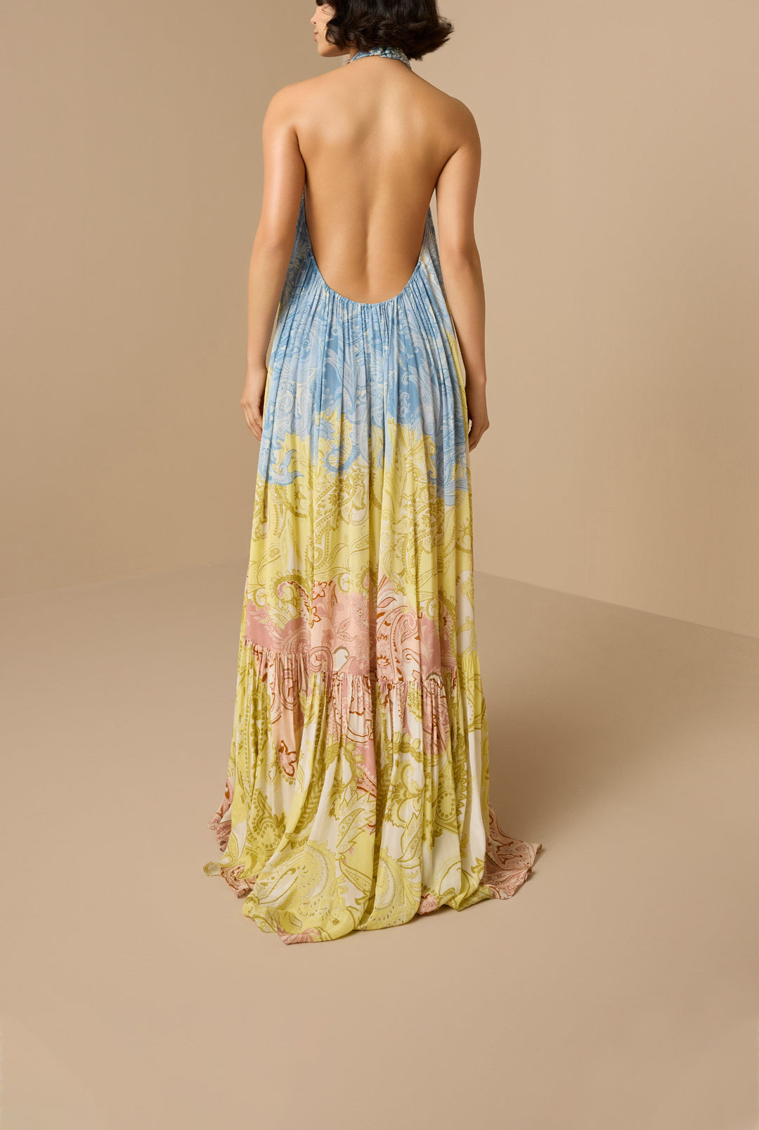 fiza long dress keeps a tender, measured poise for soft mornings. – Hemant & Nandita Size:66L Mother of the Bride SSRemove The Fiza Maxi Skirt