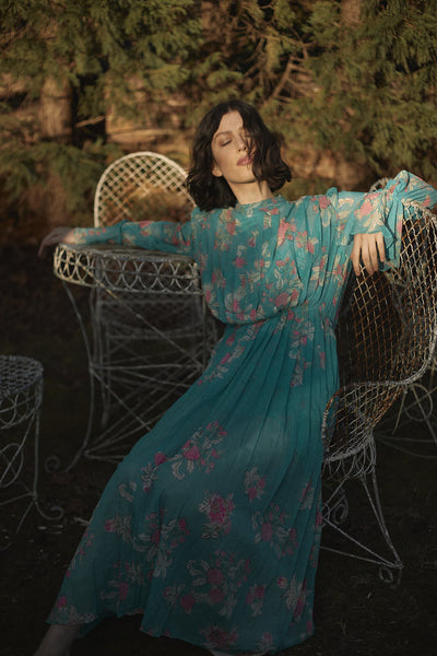 Isha Clinged Midi Dress