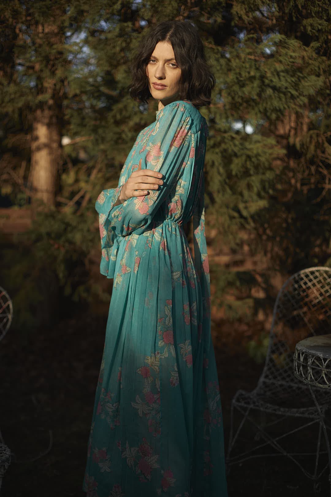 Isha Clinged Midi Dress